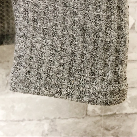 CHASER Gray Waffle Knit Longsleeve Tunic Top with Criss Cross Low Back Medium - Picture 9 of 15